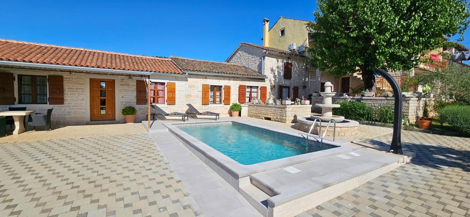 Apartments Vesna With Pool - New! Sveti Lovreč Pazenatički Εξωτερικό φωτογραφία